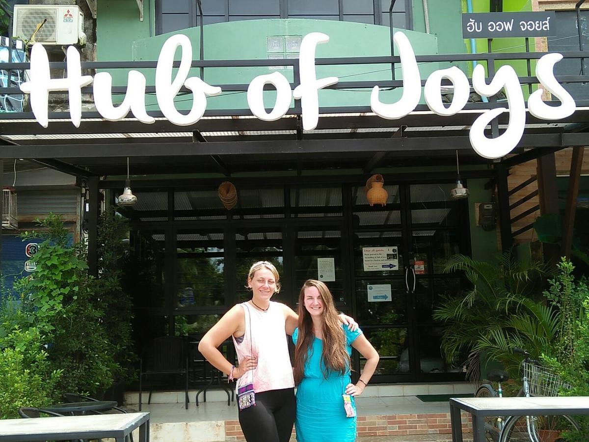 Hub Of Joys * Ko Lanta
