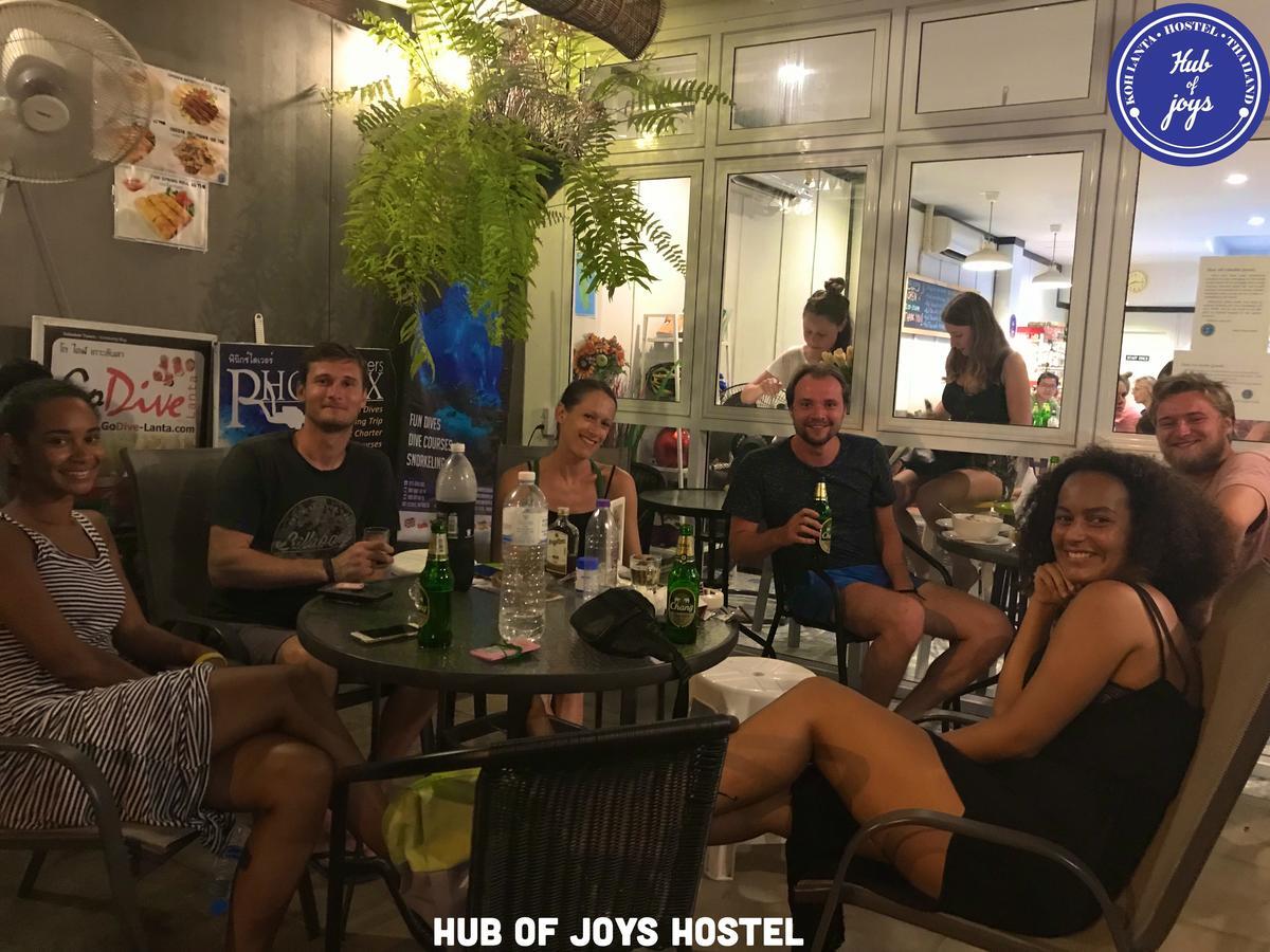 Hostal Hub Of Joys *